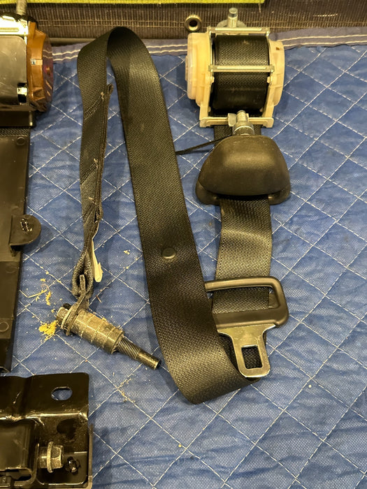 2017 NISSAN TITAN XD REAR LEFT RIGHT MIDDLE SEATBELT SET OEM