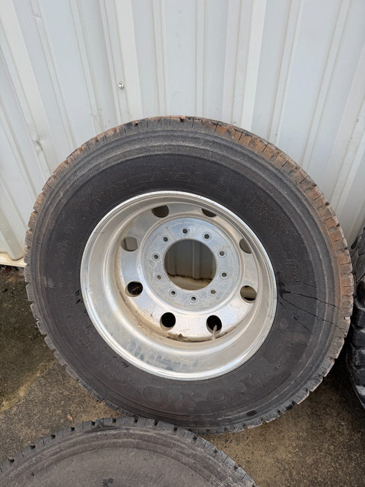 (4) FORD F450 REAR 10X225 2 STEEL 2 ALUMINUM WHEELS TOYO 265/70R19.5