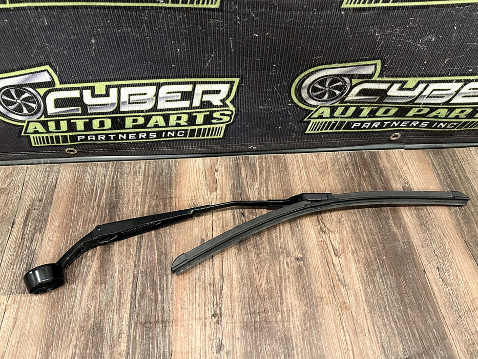 2017 2018 AUDI R8 PLUS FRONT DRIVER LEFT WINDSHIELD WIPER OEM