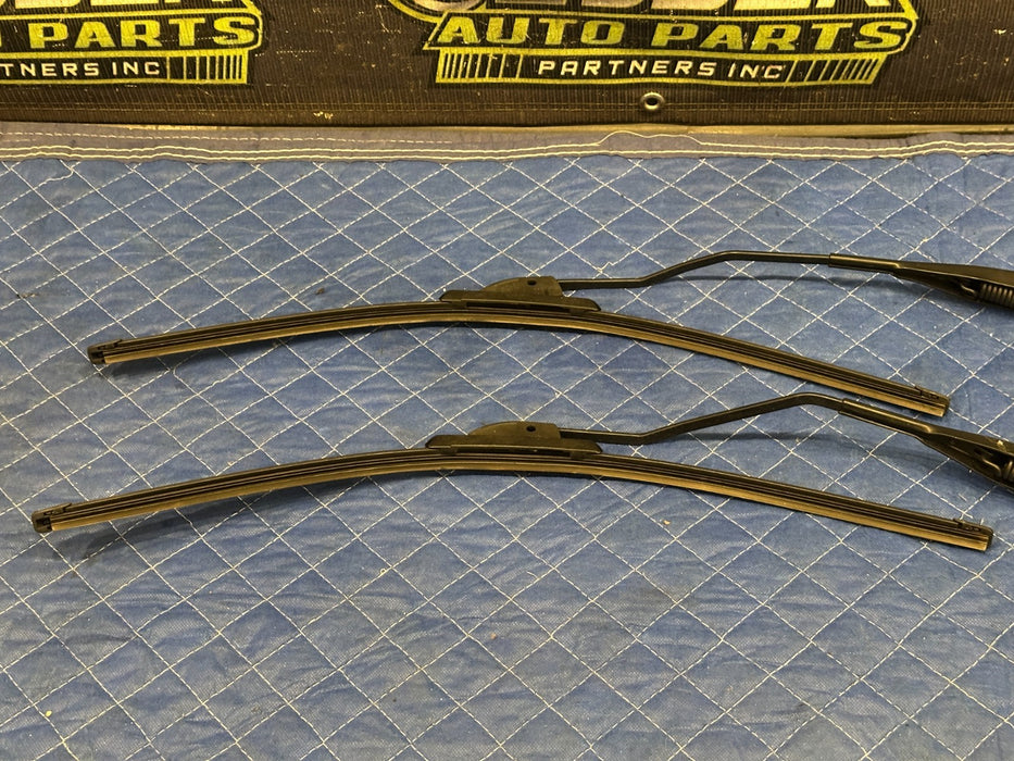 2021 RAM 2500 LARAMIE LEFT RIGHT WINDSHIELD WIPERS OEM