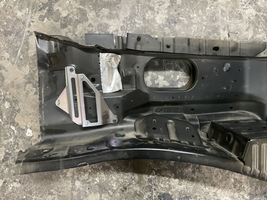 2016-2019 NISSAN TITAN XD FRONT LEFT DRIVER FRAME RAIL END APRON PILLAR CUT OEM