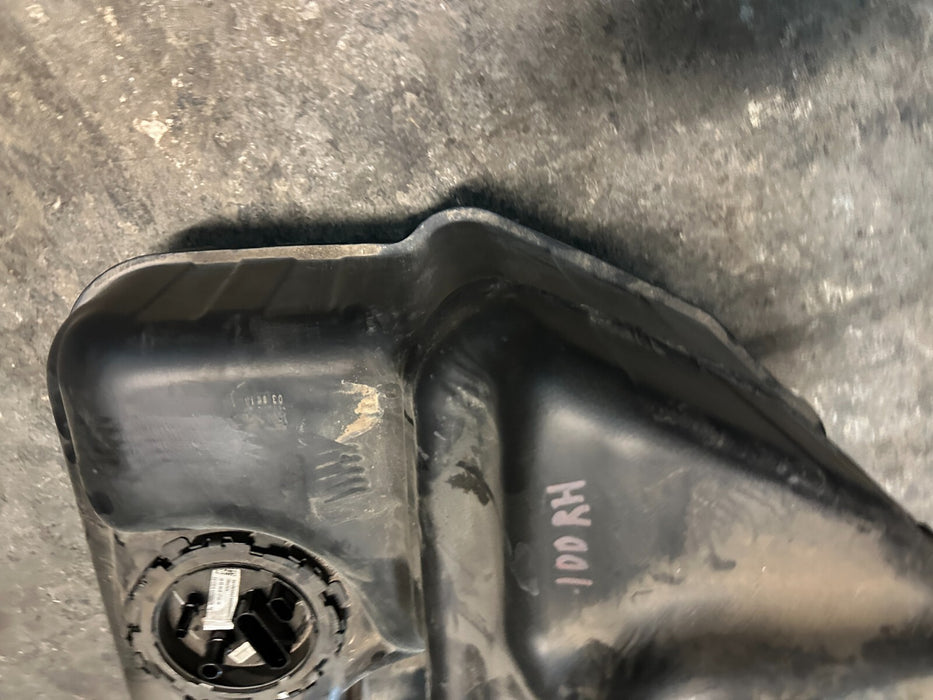 2021 AUDI R8 LEFT RIGHT FUEL TANKS PAIR OEM 4T7 201 021 4S7 201 022