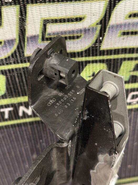 2017-18 AUDI R8 FRONT RIGHT RADIATOR SUPPORT BRACKET OEM 4S0 805 124 B