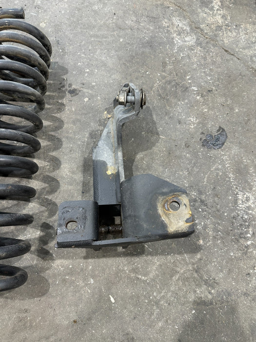 2019 FORD F450 AFTERMARKET 2.5 INCH LEVELING SPRINGS & TRACK BAR DROP BRACKET