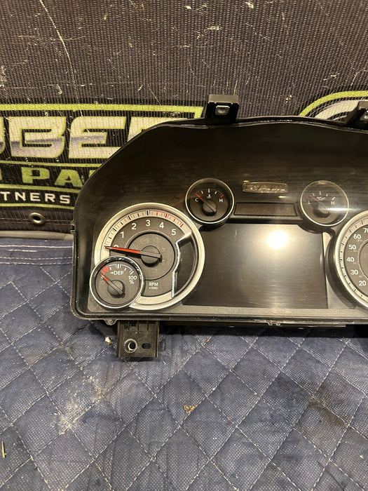 2015 DODGE RAM 2500 INSTRUMENT SPEEDOMETER GAUGE CLUSTER OEM *MINOR HEAT ON LENS