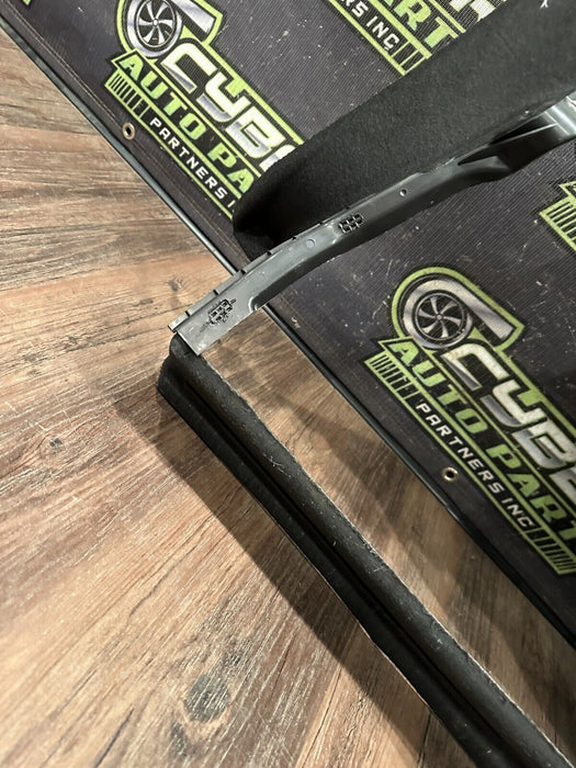 2020 BMW M4 F82 REAR RIGHT TRUNK SIDE TRIM 7467122-01 51 16 7 467 122