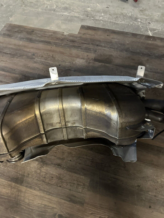 2017 AUDI R8 V10 EXHAUST MUFFLER SYSTEM OEM GENUINE 420 251 609 W/ SHEILD