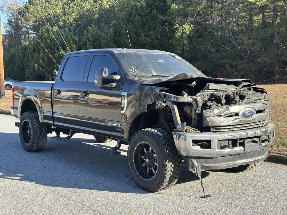 2017 2018 2019 FORD F250 F350 CHROME FRONT BUMPER W/ FOG LIGHT HOLES OEM *READ*