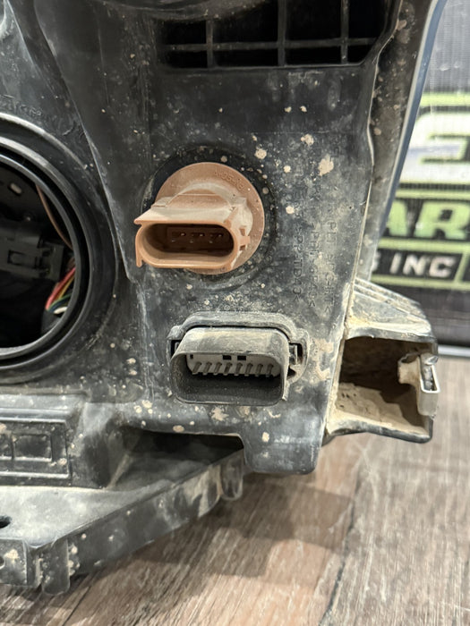 2016-2019 NISSAN TITAN XD PASSENGER RIGHT LED HEADLIGHT OEM *LOW BEAM BAD*