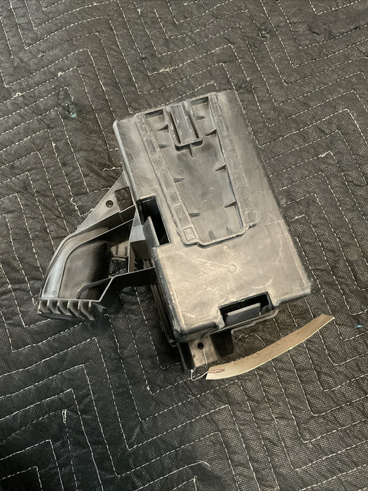 2014 Mercedes S550 W222 AUXILIARY BATTERY HOUSING 2475410305 2225450240