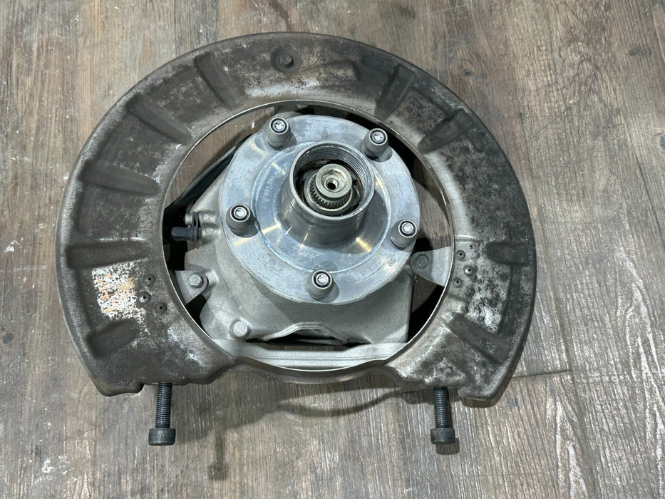 2014 PORSCHE 911 TURBO S 991 FRONT RIGHT HUB KNUCKLE SPINDLE OEM