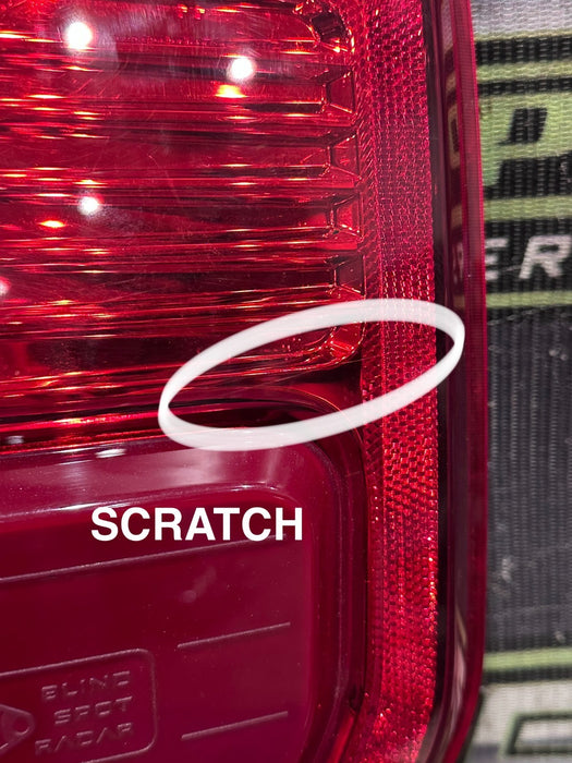 2020-2022 FORD F350 F450 PASSENGER RIGHT HALOGEN TAIL LIGHT OEM *SCUFFS 4-5*