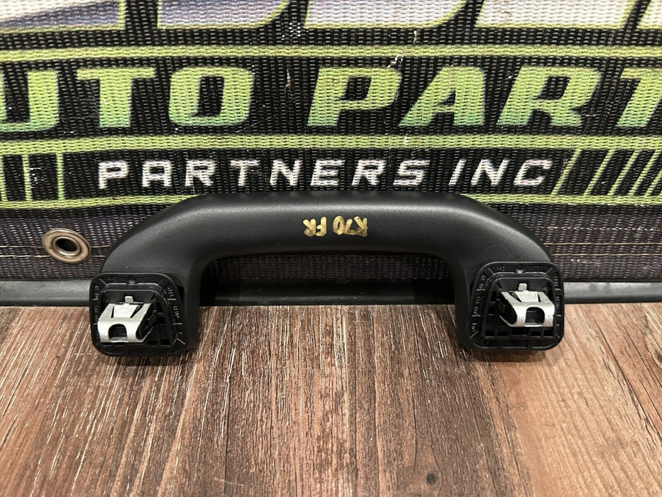 2015 MERCEDES BENZ C63S AMG W205 FRONT PASSENGER RIGHT ROOF GRAB HANDLE OEM