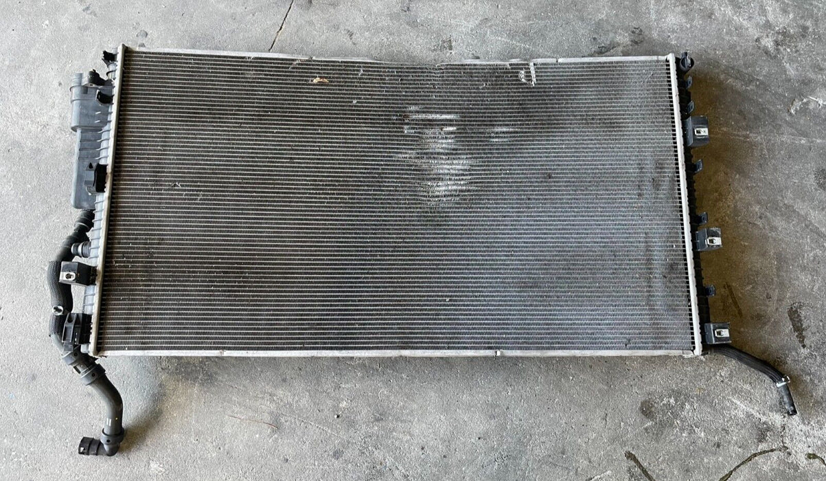 2017-2019 FORD F250 F350 6.7L DIESEL RADIATOR W/ HOSES OEM (DAMAGED)