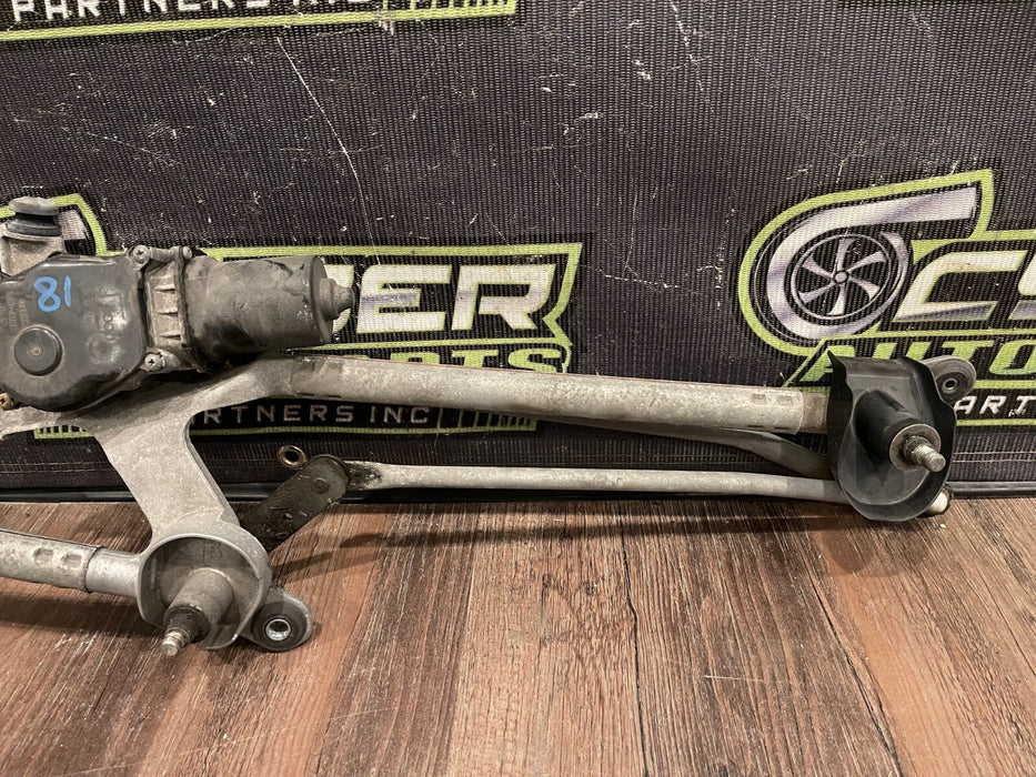 2014 TOYOTA PRIUS V FRONT WINDSHIELD LINKAGE WIPER MOTOR OEM