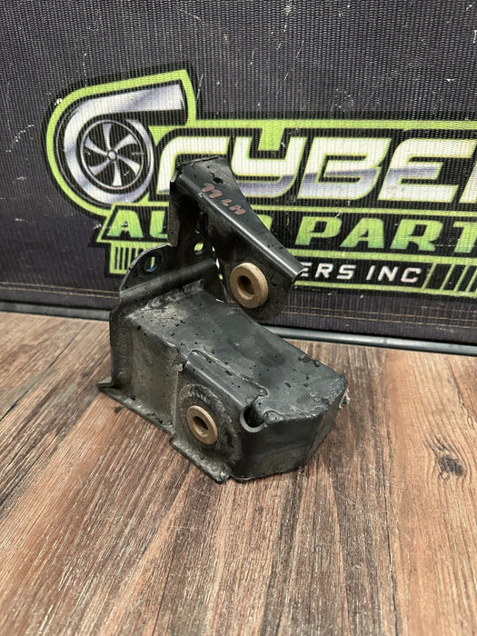 2021 AUDI R8 LEFT DEFORMATION ELEMENT MOUNTING BRACKET OEM 4S0 807 551 C *READ*