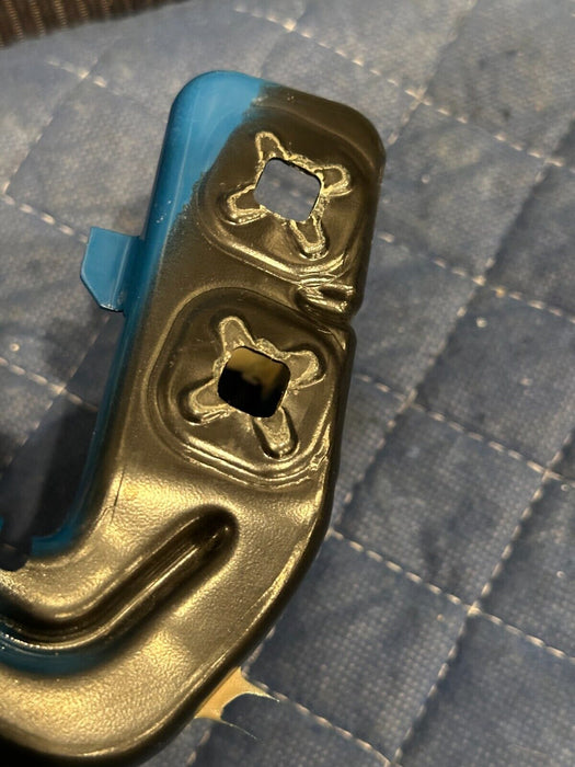 2015-2020 BMW M4 F82 FRONT LEFT FENDER MOUNTING BRACKETS (3) 41 35 8 055 703