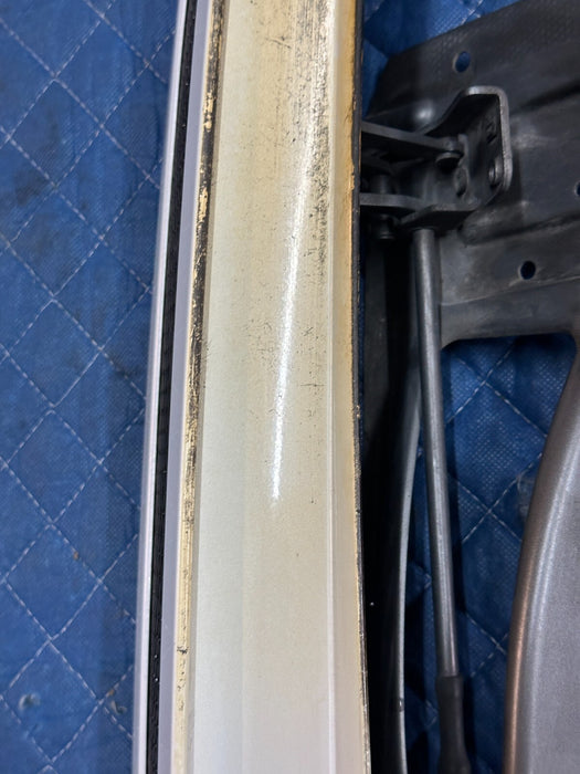 2008-2015 AUDI R8 V10 COUPE REAR SPOILER WING ASSEMBLY WHITE ~MINOR COSMETIC~