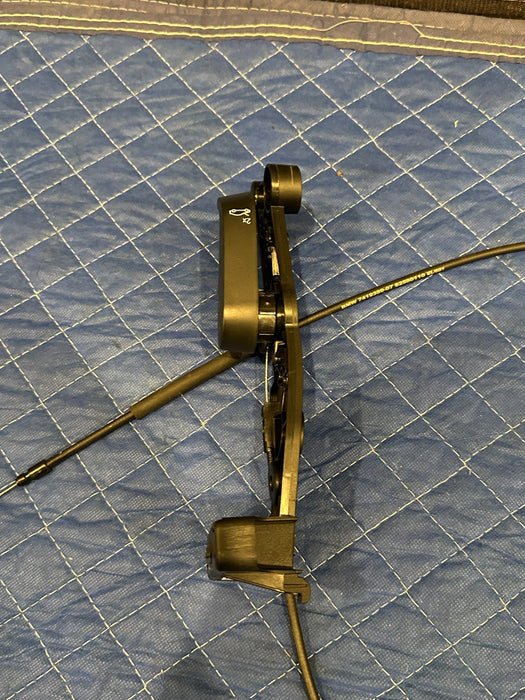 2024 BMW M3 M4 G80 G82 HOOD RELEASE HANDLE CABLE OEM