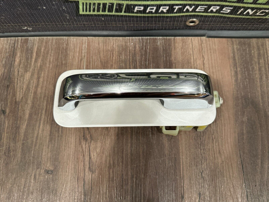 2017-2019 FORD F250 F350 F450 REAR RIGHT DOOR HANDLE W CHROME COVER (UG) OEM
