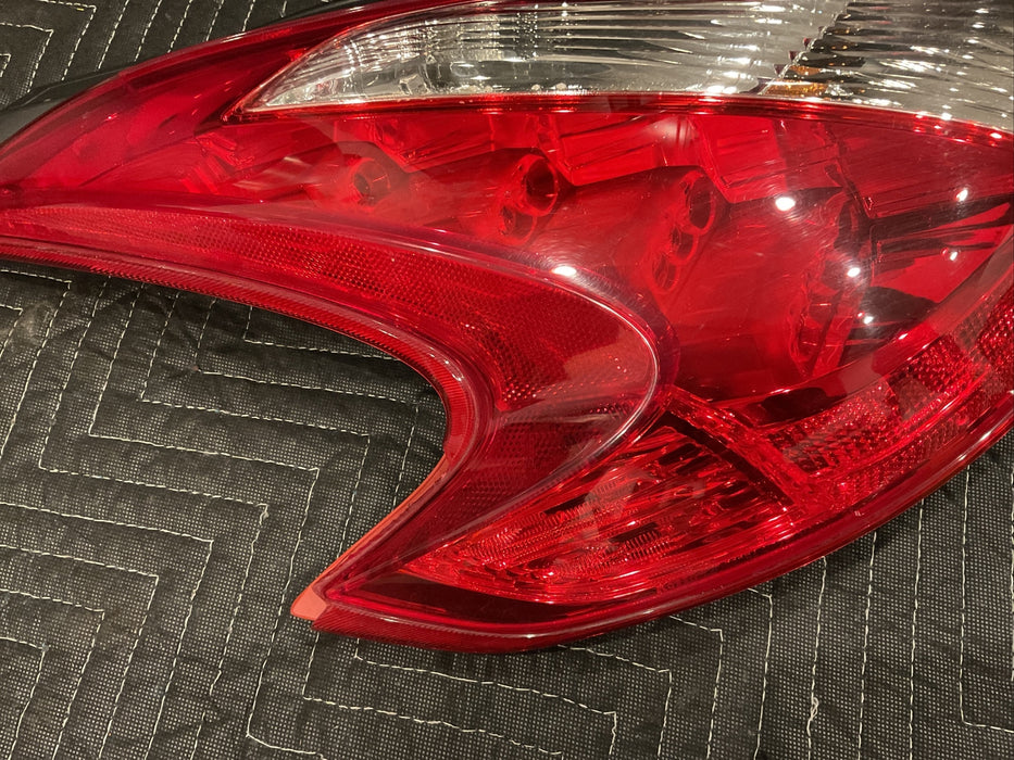 2011 NISSAN 370Z SPORT COUPE LH TAIL LIGHT LEFT DRIVER SIDE OEM 2009-2020~DAMAGE