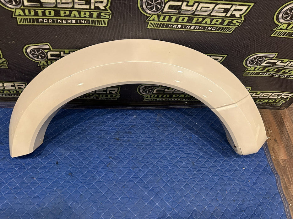 2017-2019 FORD F350 F450 DUALLY FRONT LEFT FENDER FLARE OEM (UG)