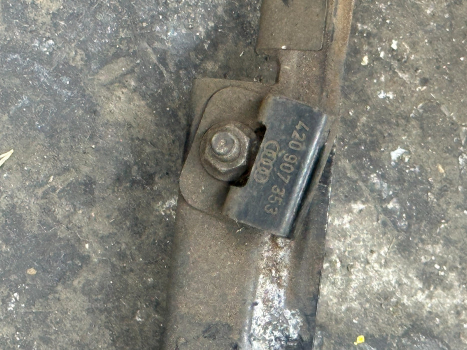 2014 AUDI R8 ECM ECU PCM RIGHT LOWER BRACKET MOUNT OEM 420 907 462 B