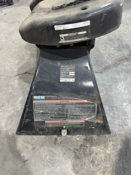2017-2019 FORD F450 SUPERDUTY 5TH WHEEL HITCH REESE HC3J-5B110-AB