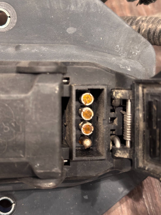 2020-2022 FORD F450 DUALLY 5TH WHEEL / GOOSENECK TOW PLUG WIRING HARNESS OEM