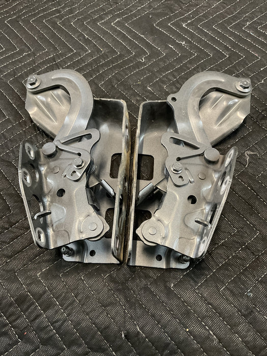 2018-2021 MERCEDES E63S AMG FRONT HOOD HINGE PAIR LH RH OEM 213 880 01 28