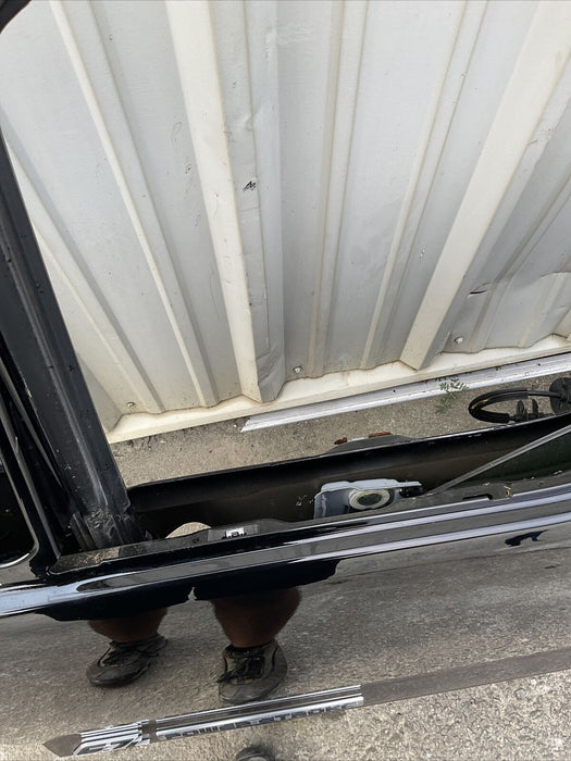 2017-2022 FORD F250 F350 F450 BLACK (G1,H5) FRONT DRIVER LEFT DOOR OEM