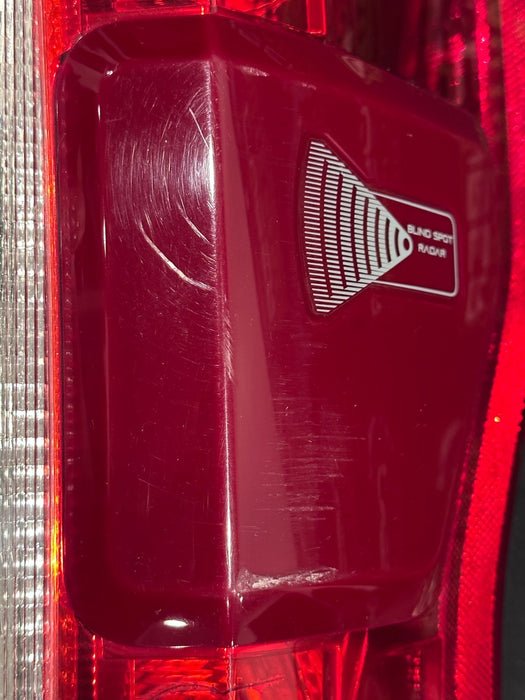 2017-2019 FORD F250 F350 F450 RIGHT HALOGEN BLISS TAIL LIGHT ASSEMBLY OEM ~READ~