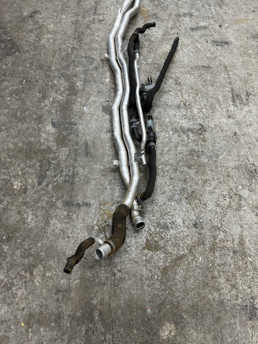 2014 AUDI R8 OEM UNDERBODY CENTER COOLANT PIPE LINE HOSE TUBE 420 121 050 B
