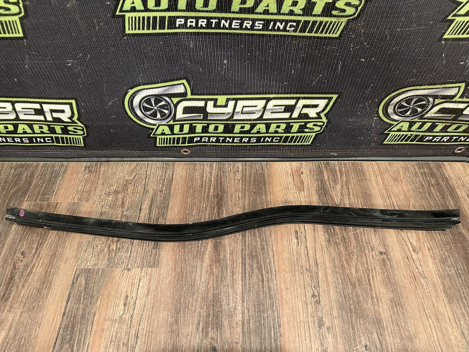 2017-2022 FORD F250 F350 F450 FRONT DOOR WEATHER STRIP OEM