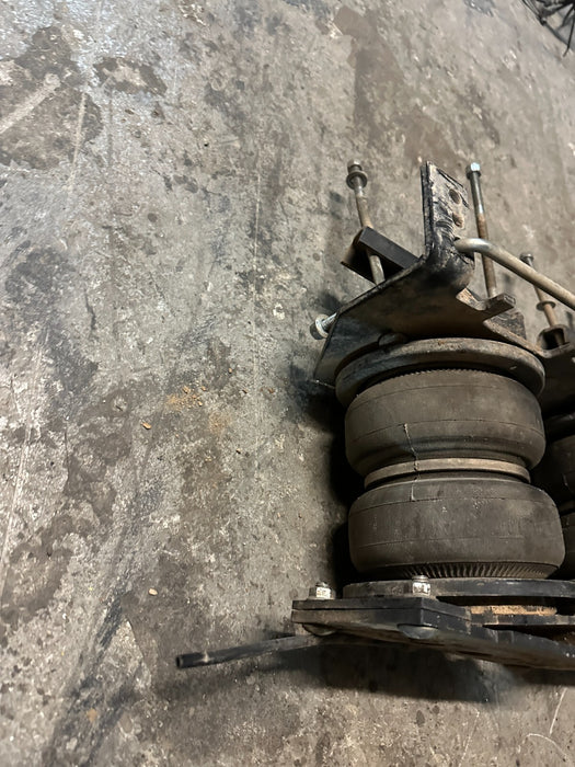 2024 FORD F350 AIR LIFT WIRELESS ONE LIFT KIT ASSEMBLY