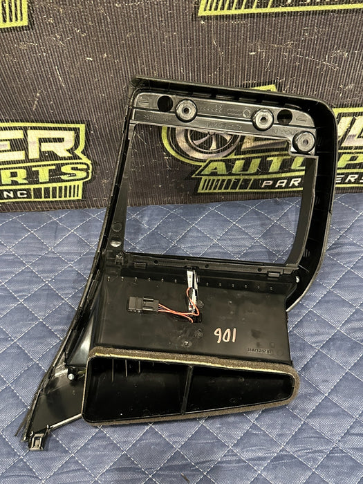 2014 AUDI R8 FRONT CENTER DASH AIR VENT A/C TRIM BEZAL 423 820 951