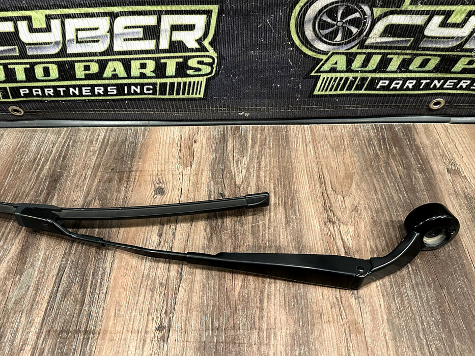 2017 2018 AUDI R8 PLUS FRONT DRIVER LEFT WINDSHIELD WIPER OEM