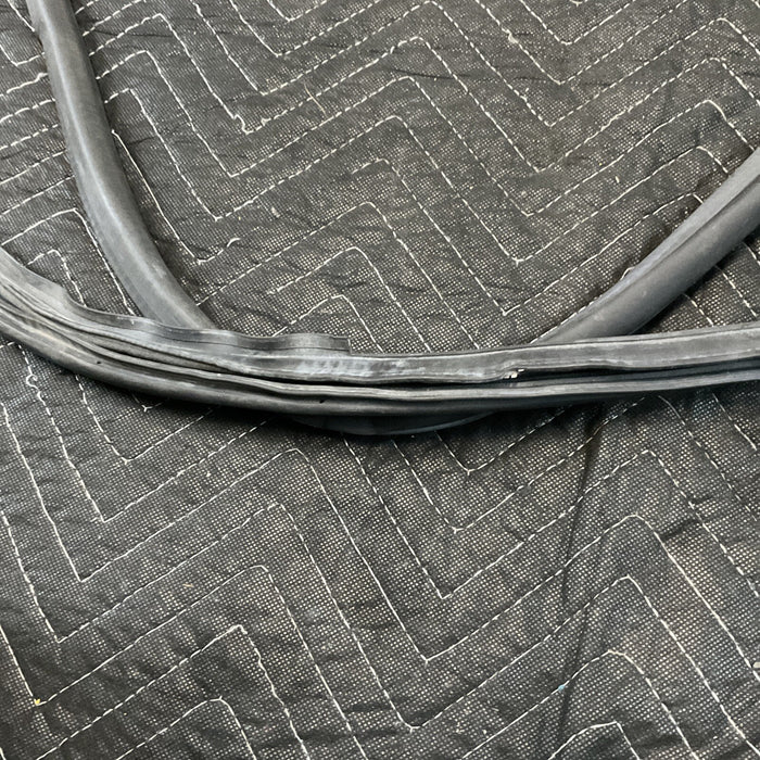 2015 NISSAN 370Z NISMO LH DRIVER DOOR WEATHER STRIP LINER OEM 2009-2020