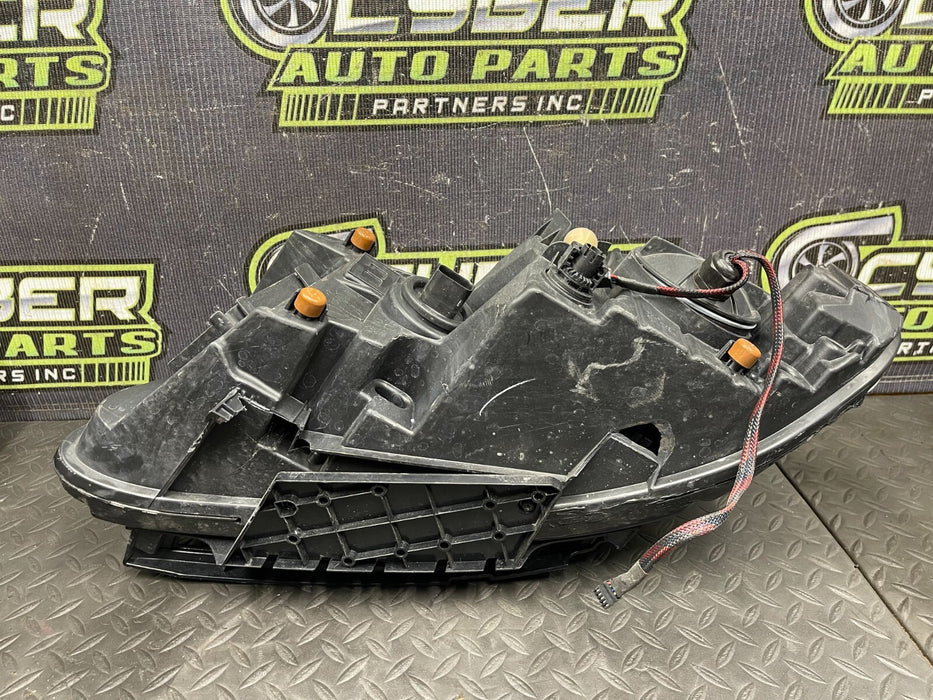 2017 DODGE CHARGER HELLCAT XENON HEADLIGHT PASSENGER *DAMAGE*