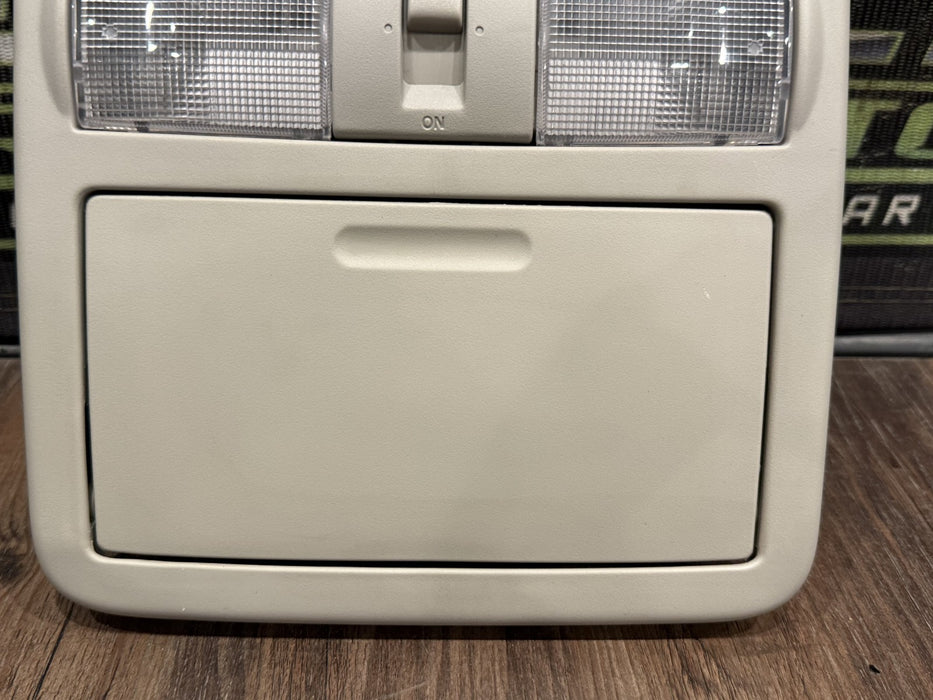 2017 NISSAN TITAN XD RESERVE OVERHEAD CONSOLE DOME LIGHT ASSEMBLY OEM