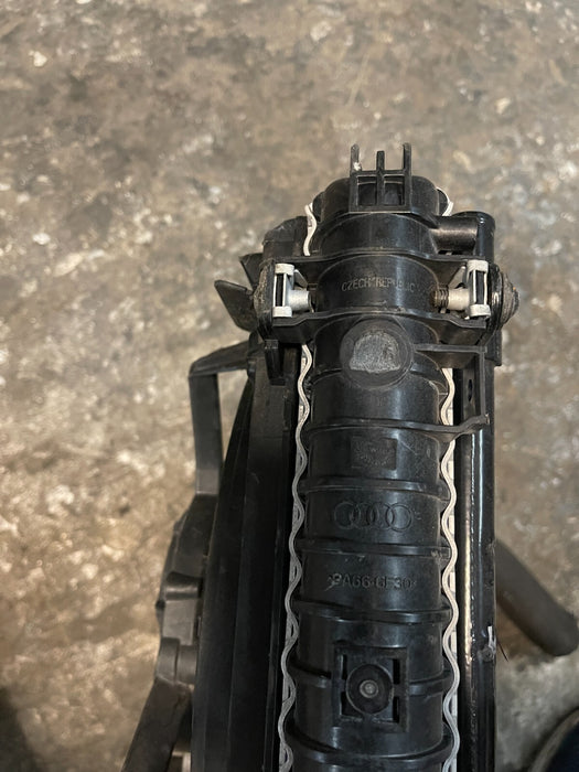 2017 AUDI R8 V10 FRONT RIGHT RADIATOR A/C CONDENSER 4S0816411 4S0121252B ~BENT~