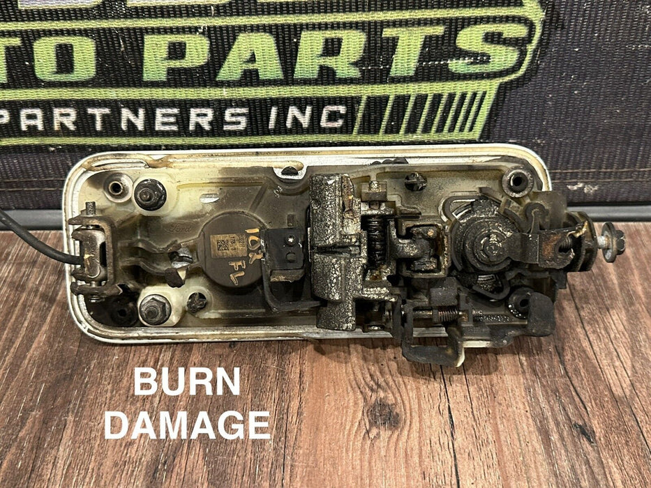 2017-2019 FORD F250 F350 FRONT LEFT DOOR HANDLE TRI COAT (UG) OEM *BURN DAMAGE*