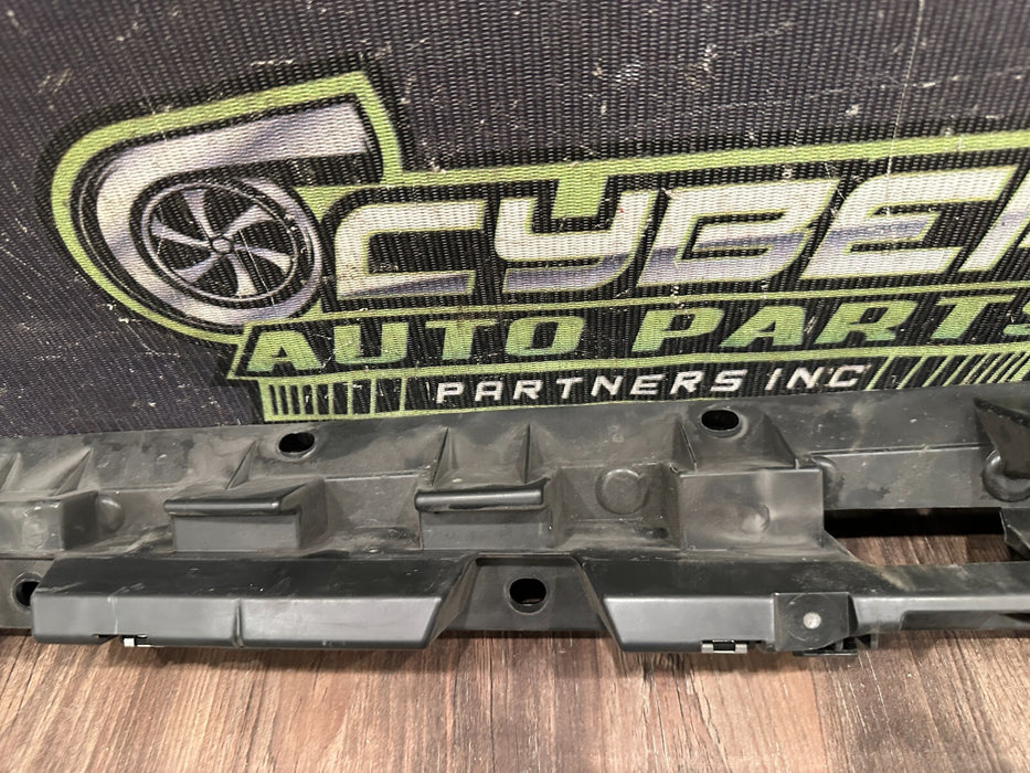 2021 AUDI R8 RIGHT PASSENGER SIDE SKIRT SUPPORT BRACKET OEM 4S0 853 922