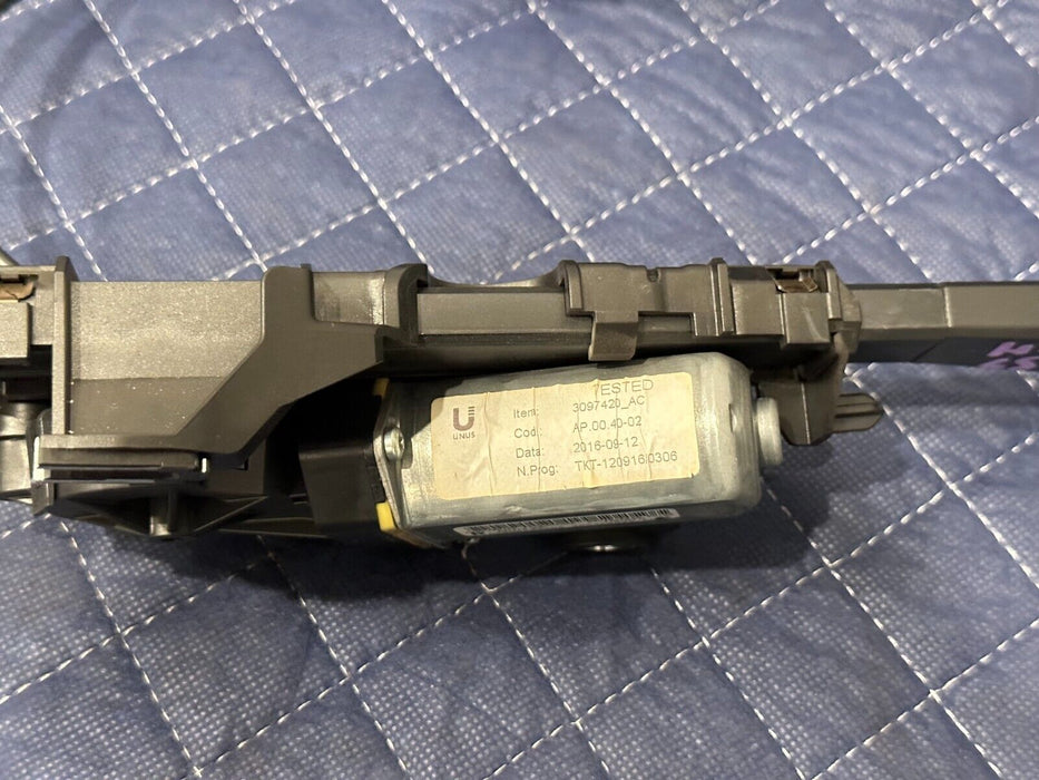 2017 MERCEDES-BENZ C63 AMG CABRIOLET FRONT RH ELECTRIC MOTOR SEATBELT ADJUSTER