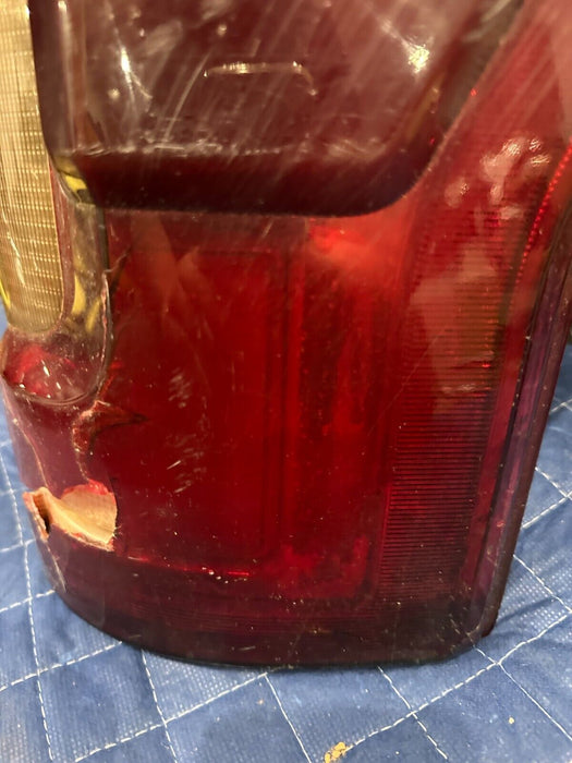 2017- 2019 FORD F250 F350 F450 PASSENGER RIGHT LED TAIL LIGHT OEM *PARTS ONLY*