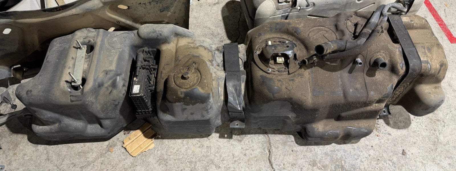 2017-2022 FORD F250 F350 CREW CAB SHORT BED TITAN 55 GALLON DIESEL FUEL TANK