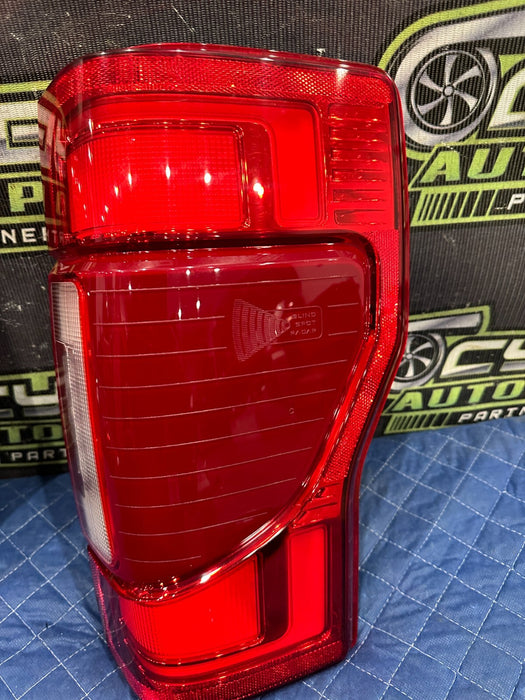 2020-2022 FORD F250 F350 F450 PASSENGER RIGHT BLESS LED TAIL LIGHT OEM *MINT*