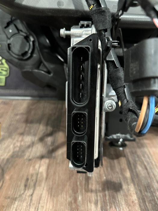 2017-18 AUDI R8 DASH DASHBOARD W BAG OEM *NEEDS UPHOLSTERING*