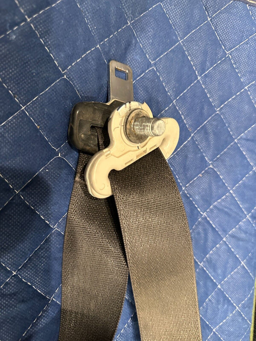 2017 RAM 2500 LARAMIE FRONT PASSENGER RIGHT SEAT BELT RETRACTOR OEM