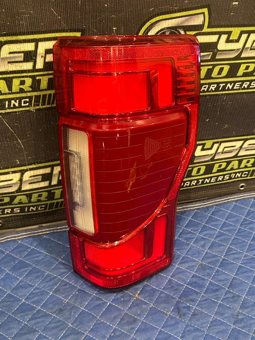 2020-2022 FORD F350 F450 PASSENGER RIGHT LED TAIL LIGHT OEM